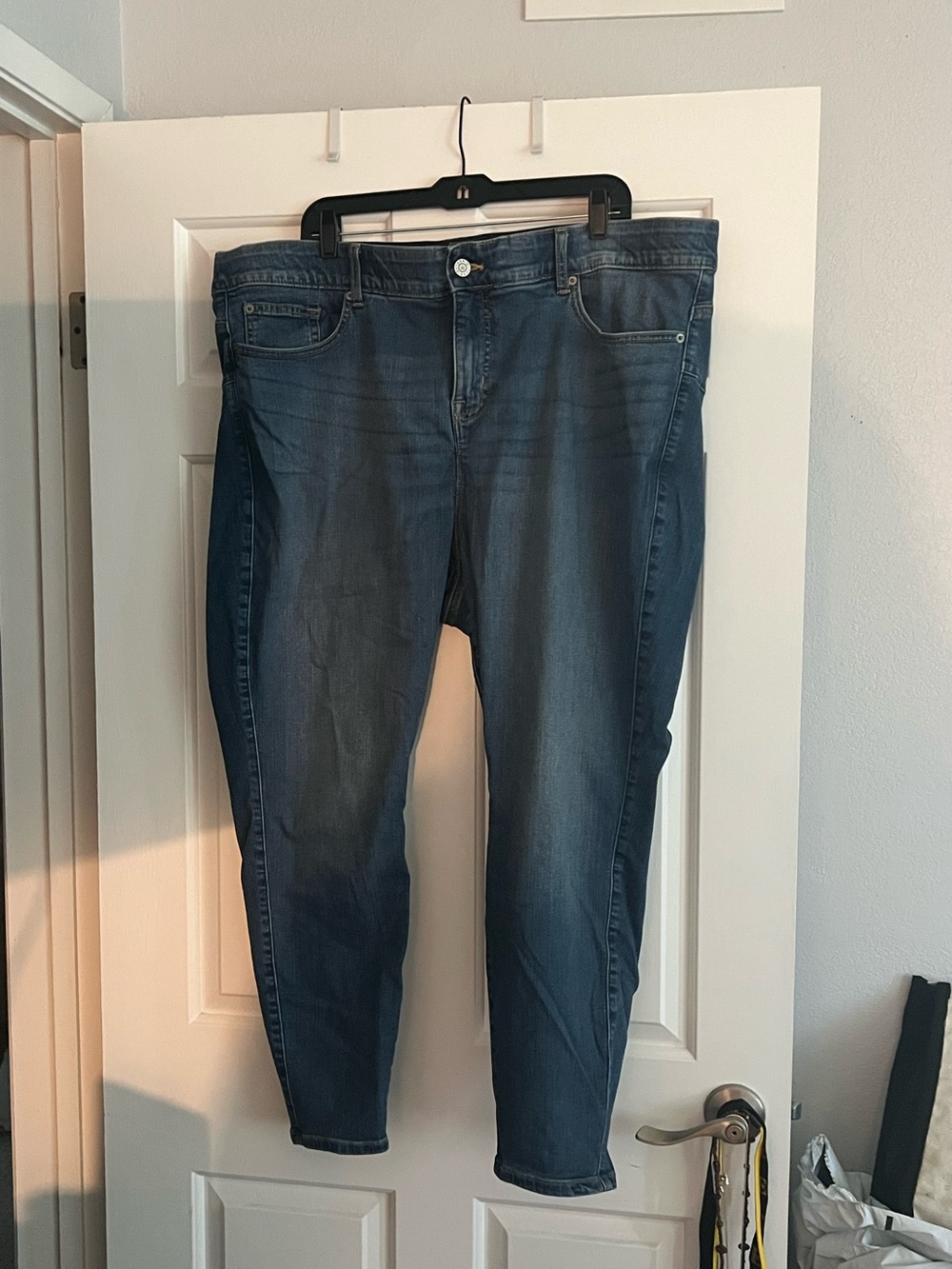 Indigo Woman’s skinny leg Bombshell Jeans by Torrid